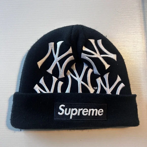 Supreme | Other | Supreme New York Yankees New Erabox Logo Beanie